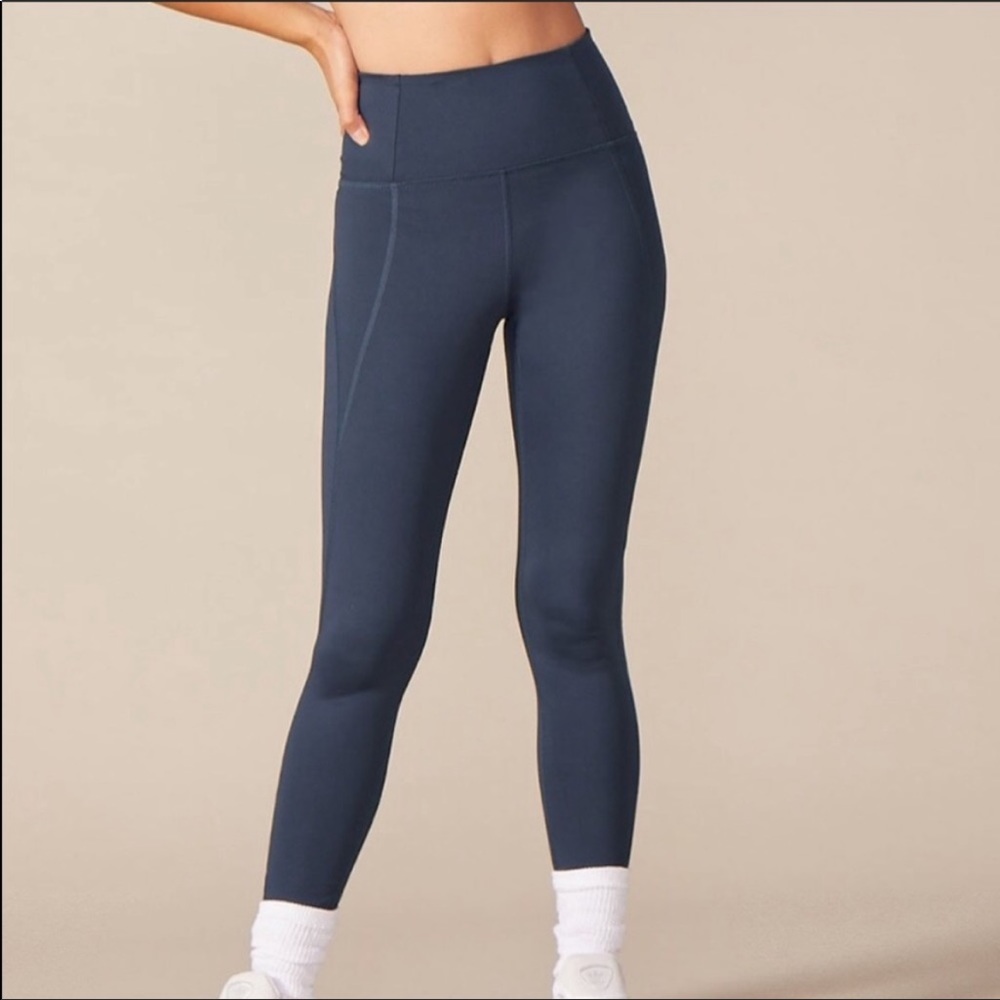 Girlfriend collective navy blue legging.